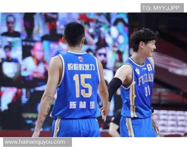 南京篮球队进攻策略分析与得失总结探讨