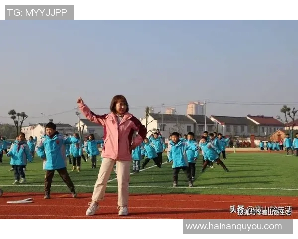 周静专访:从绿茵场到人生舞台的足球旅程回顾与反思